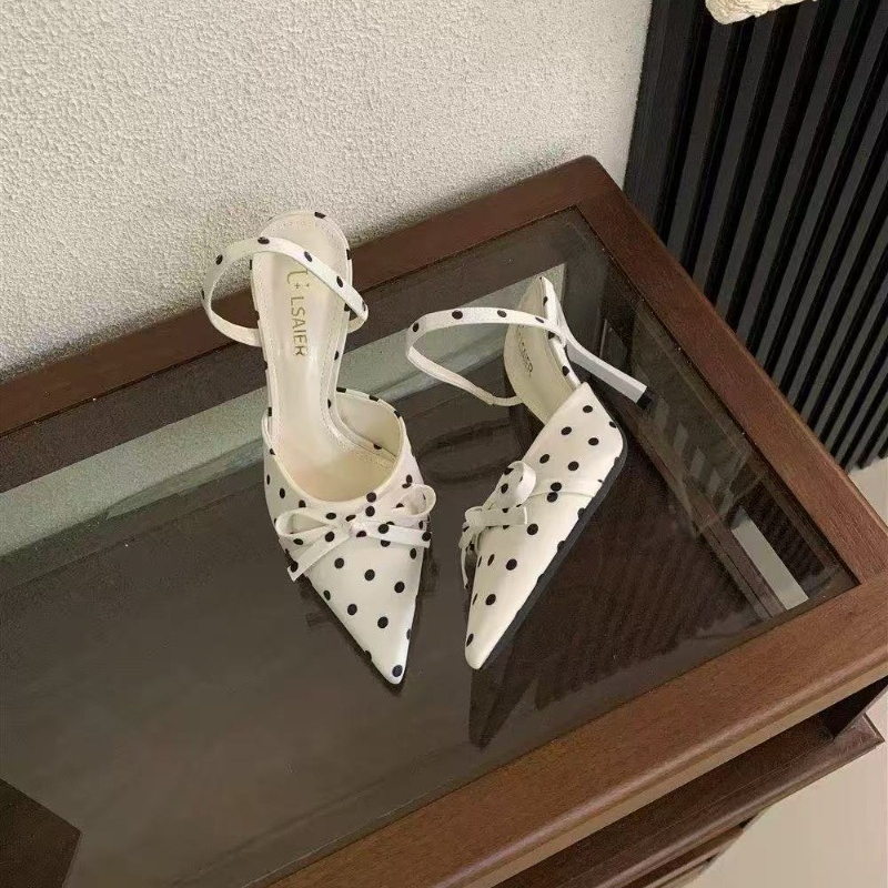 Spring and Summer New French P - Sandal Strappy Heeled recension och pris